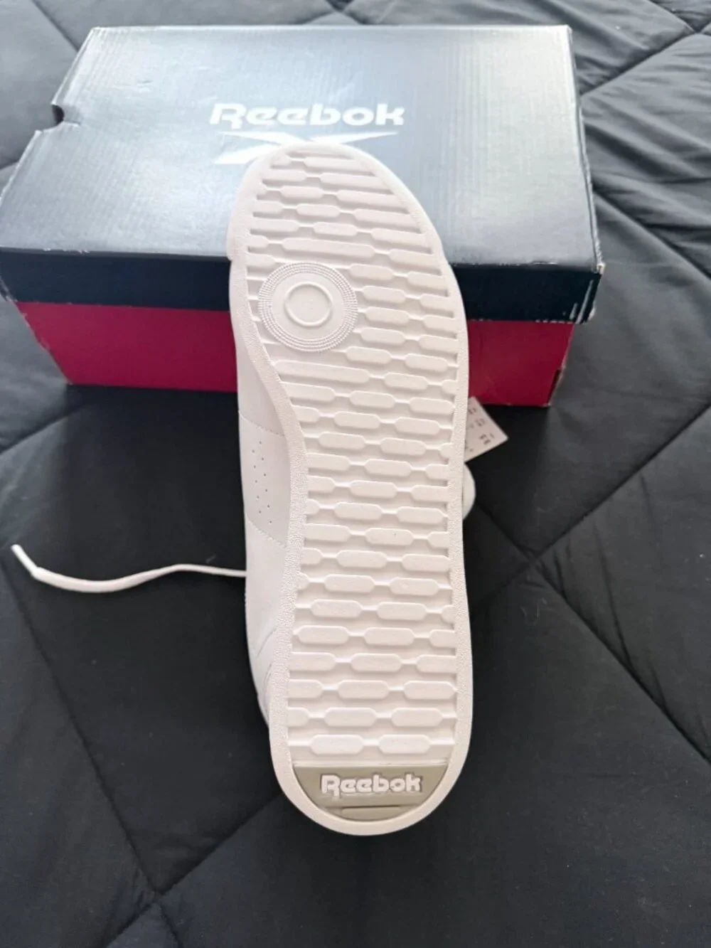 Reebok Princess Classic White Women’s Sneakers w/ Box - Size 9.5